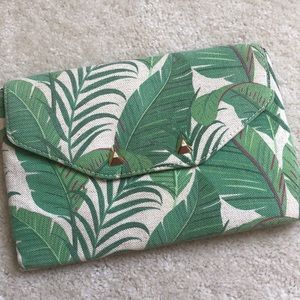 Stella & Dot Palm clutch